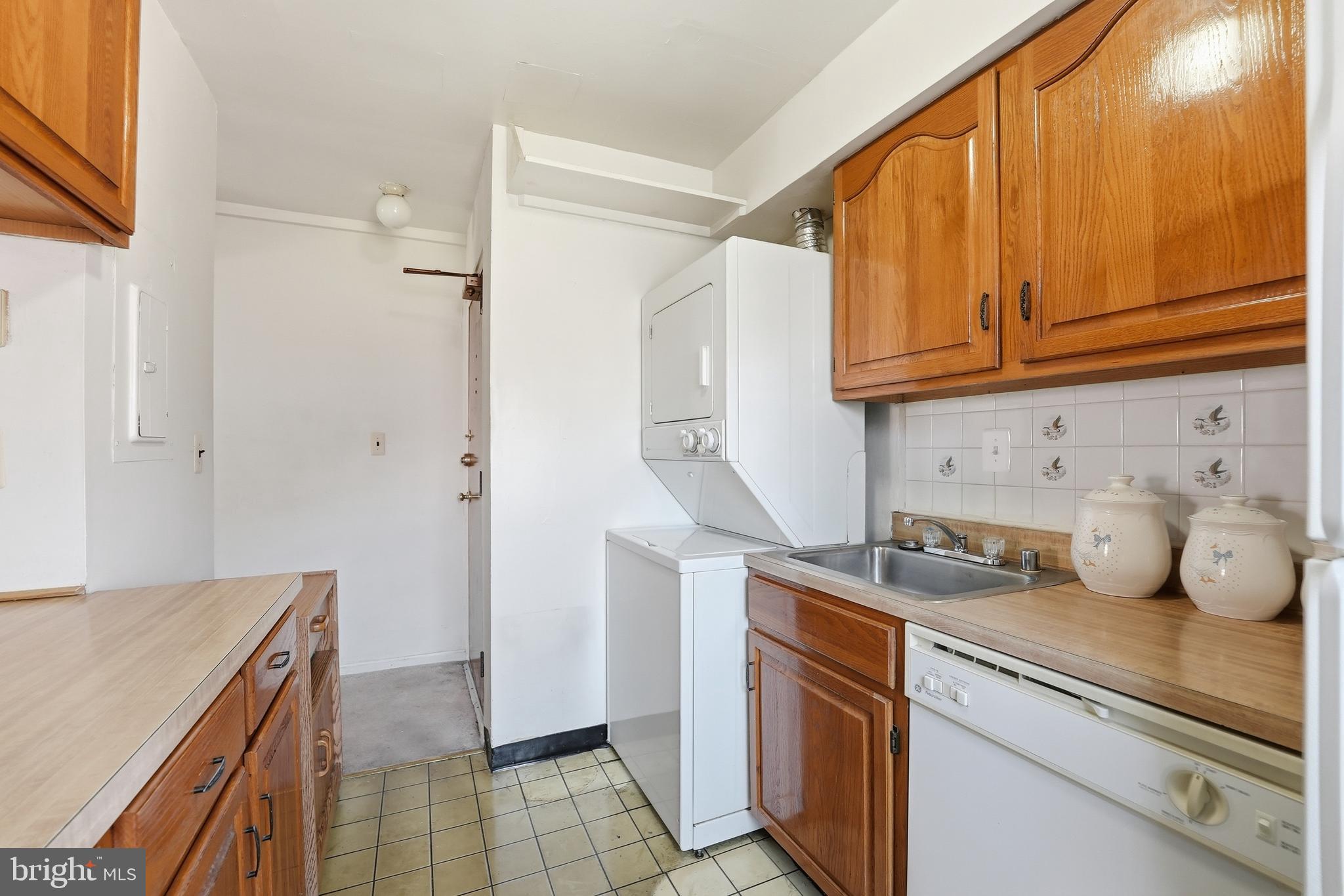 2011 37TH STREET SE 202