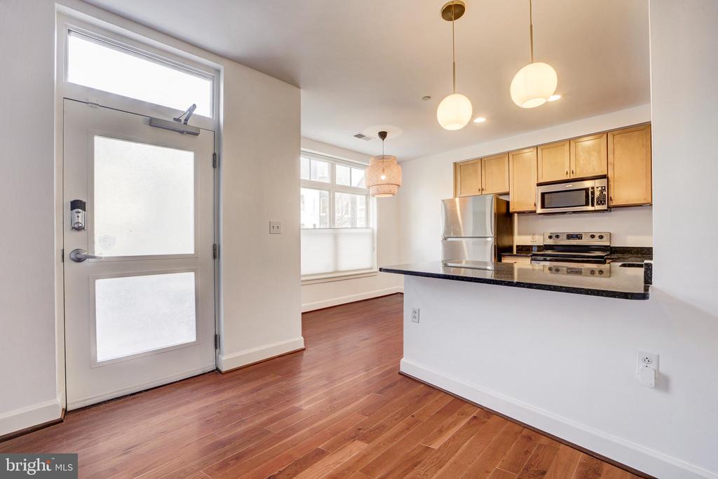 2022 FLAGLER PLACE NW F102