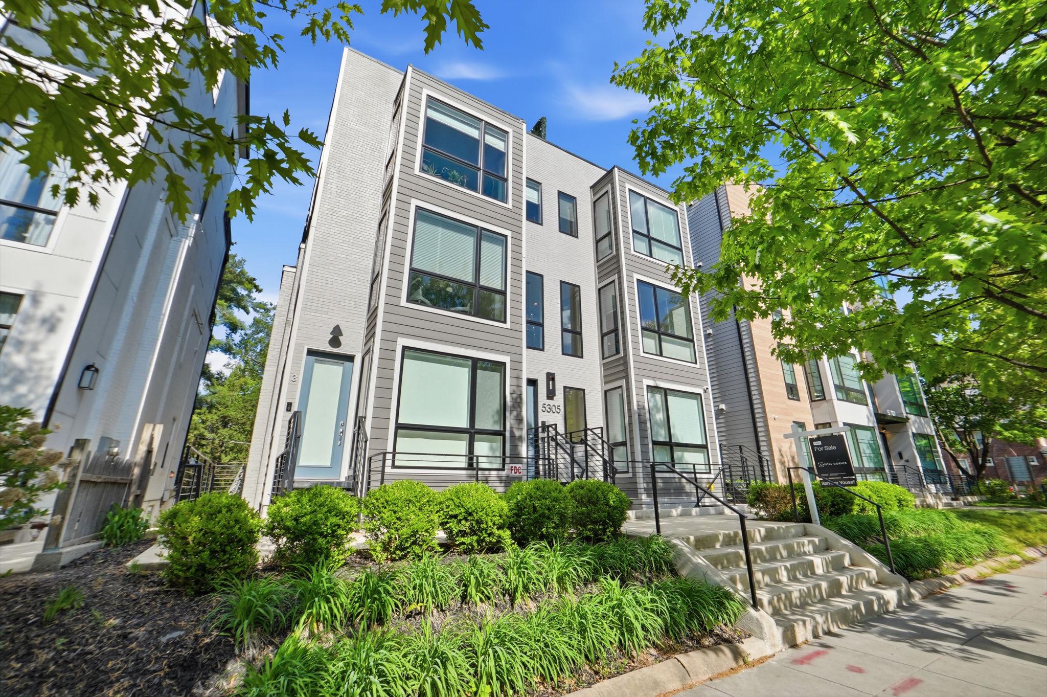 5305 CONNECTICUT AVENUE NW 2