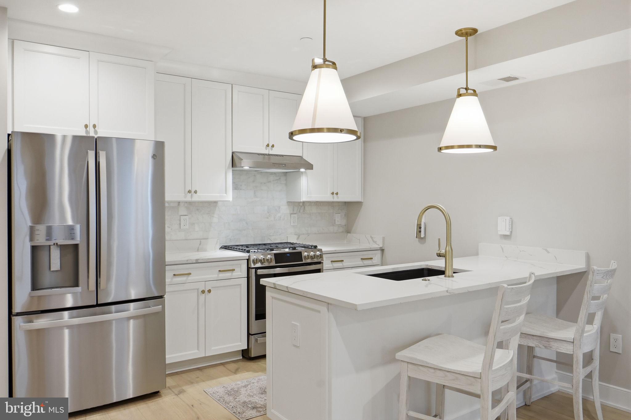 5305 CONNECTICUT AVENUE NW 2