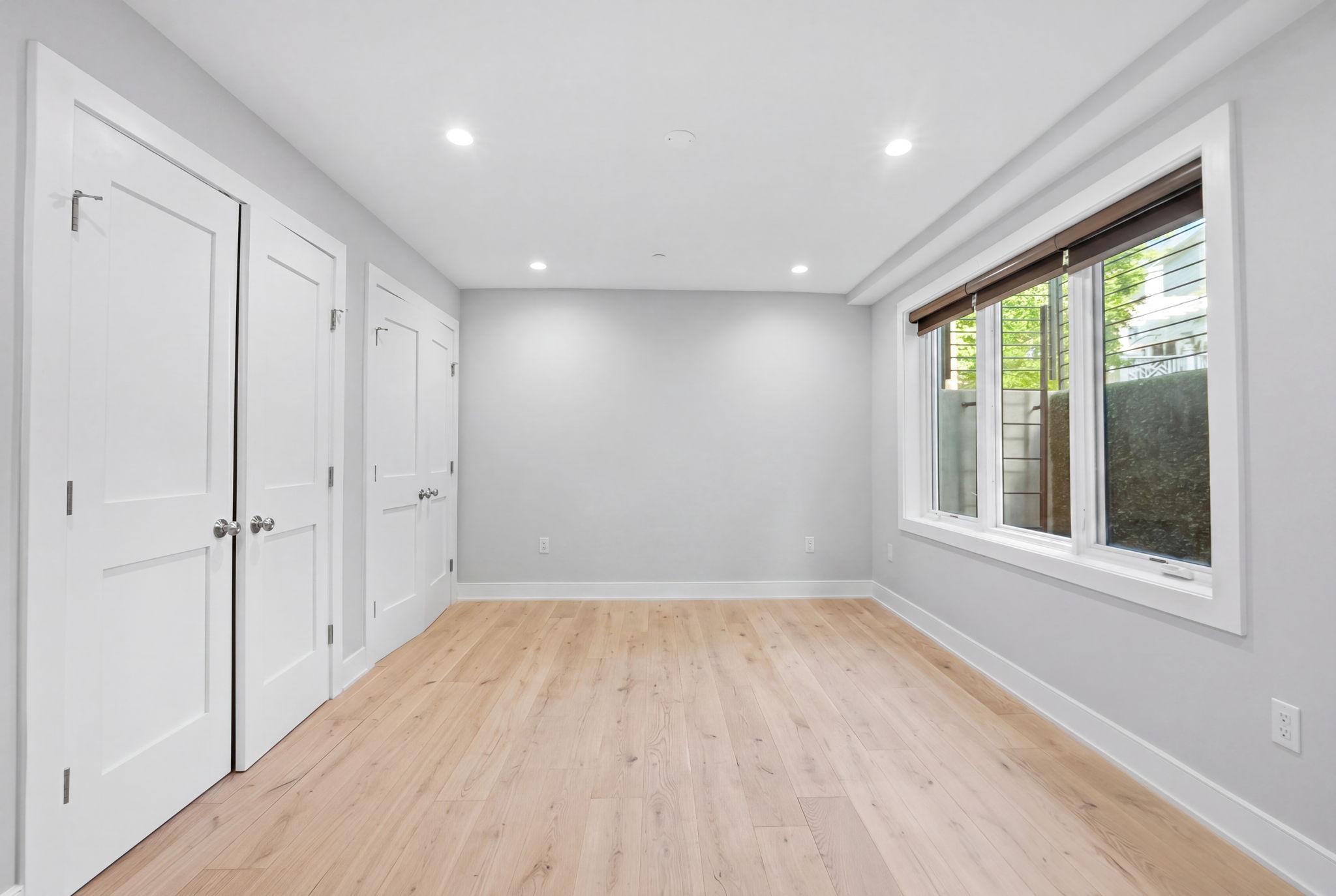 5305 CONNECTICUT AVENUE NW 2