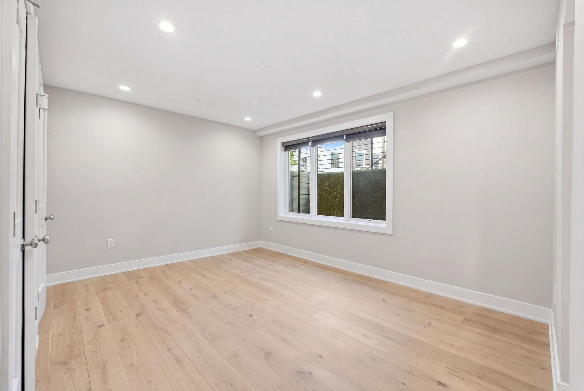 5305 CONNECTICUT AVENUE NW 2