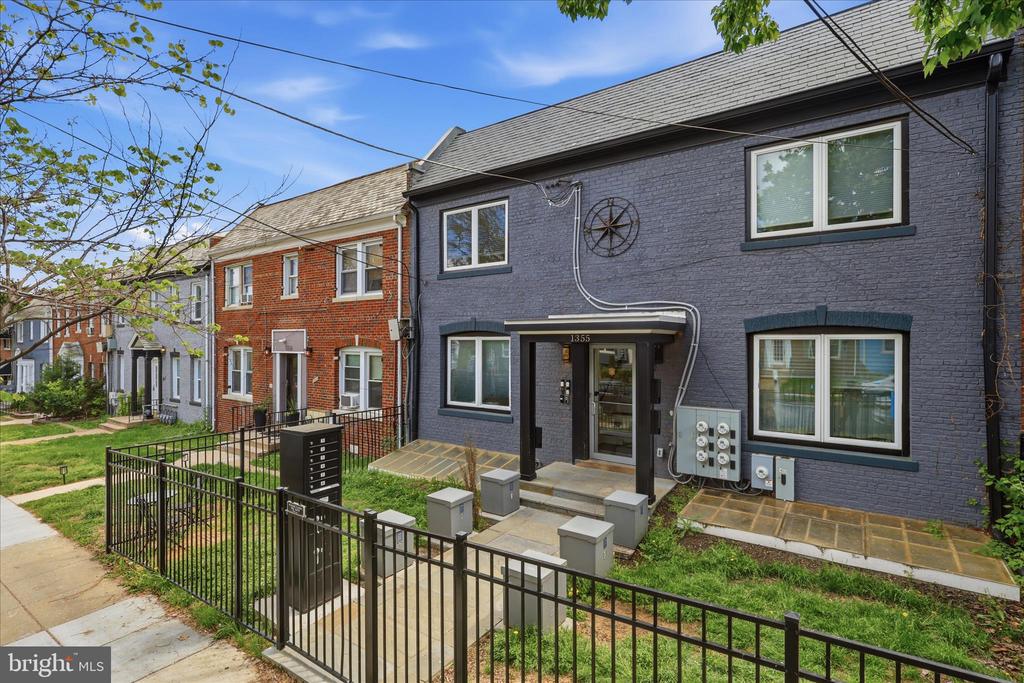 1355 BRYANT STREET NE 2