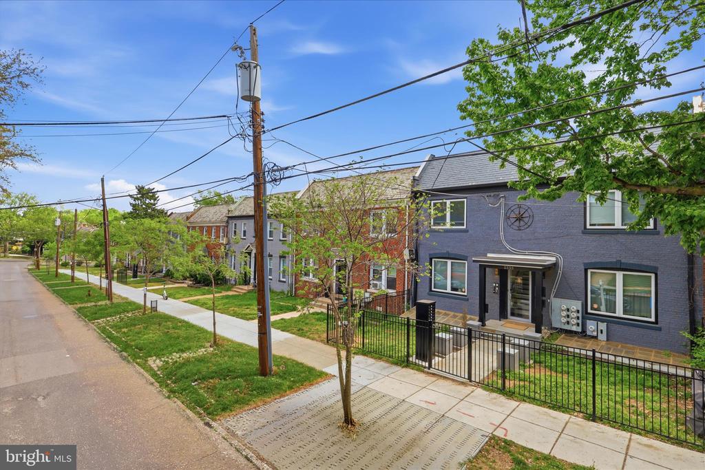 1355 BRYANT STREET NE 2