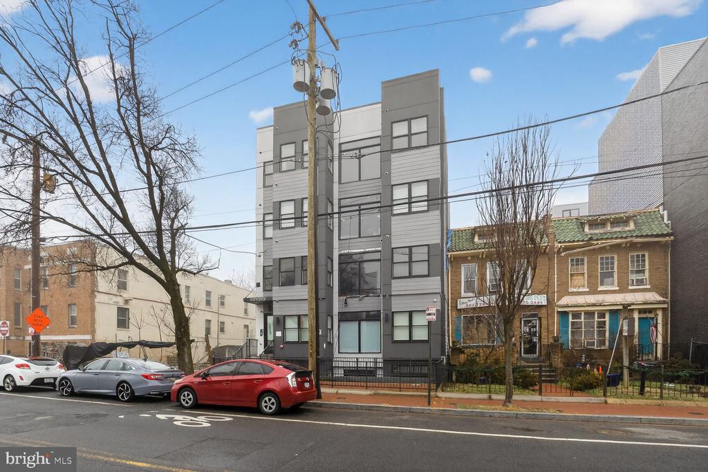 927 KENNEDY STREET NW B02