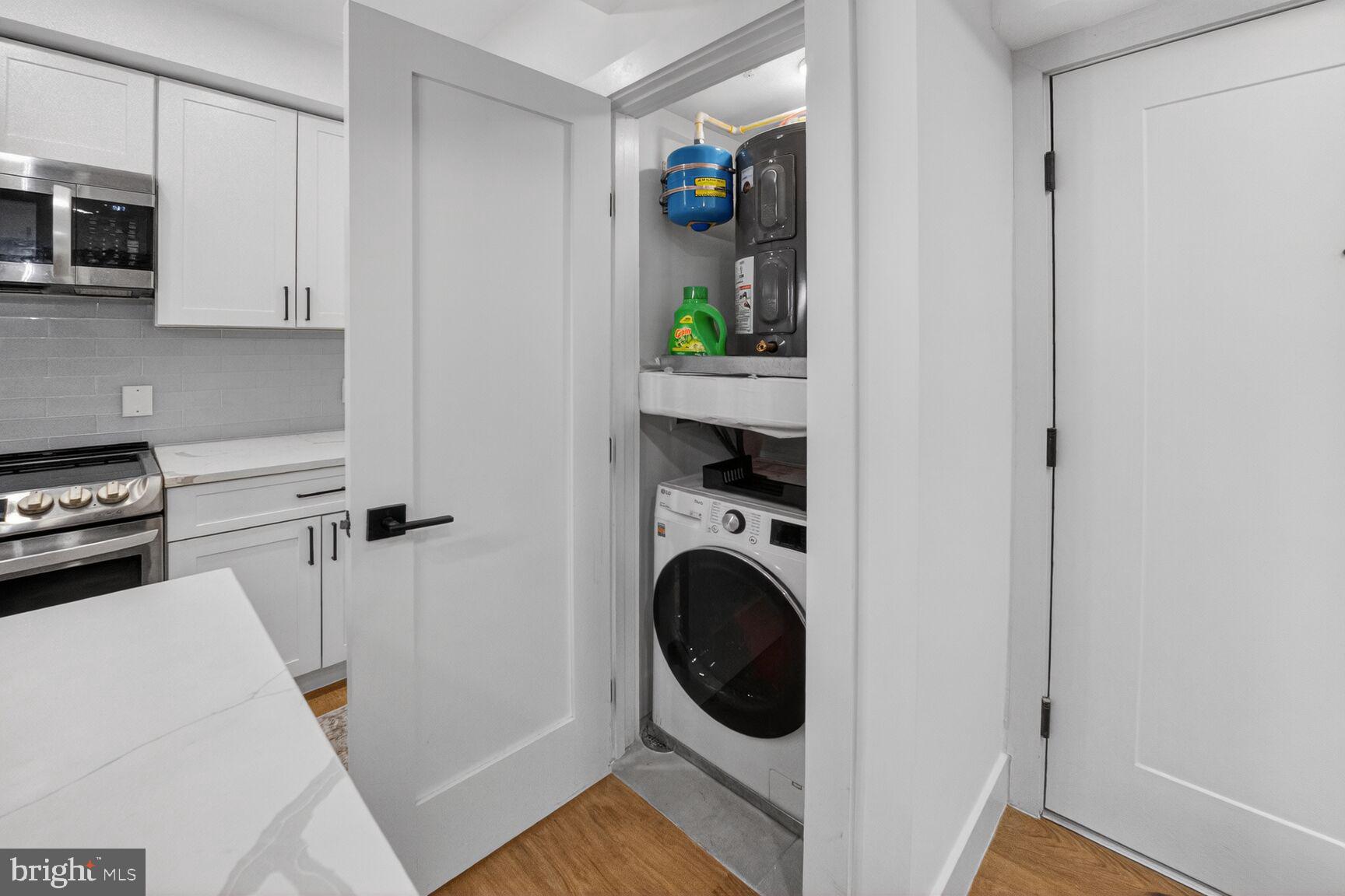 927 KENNEDY STREET NW B02