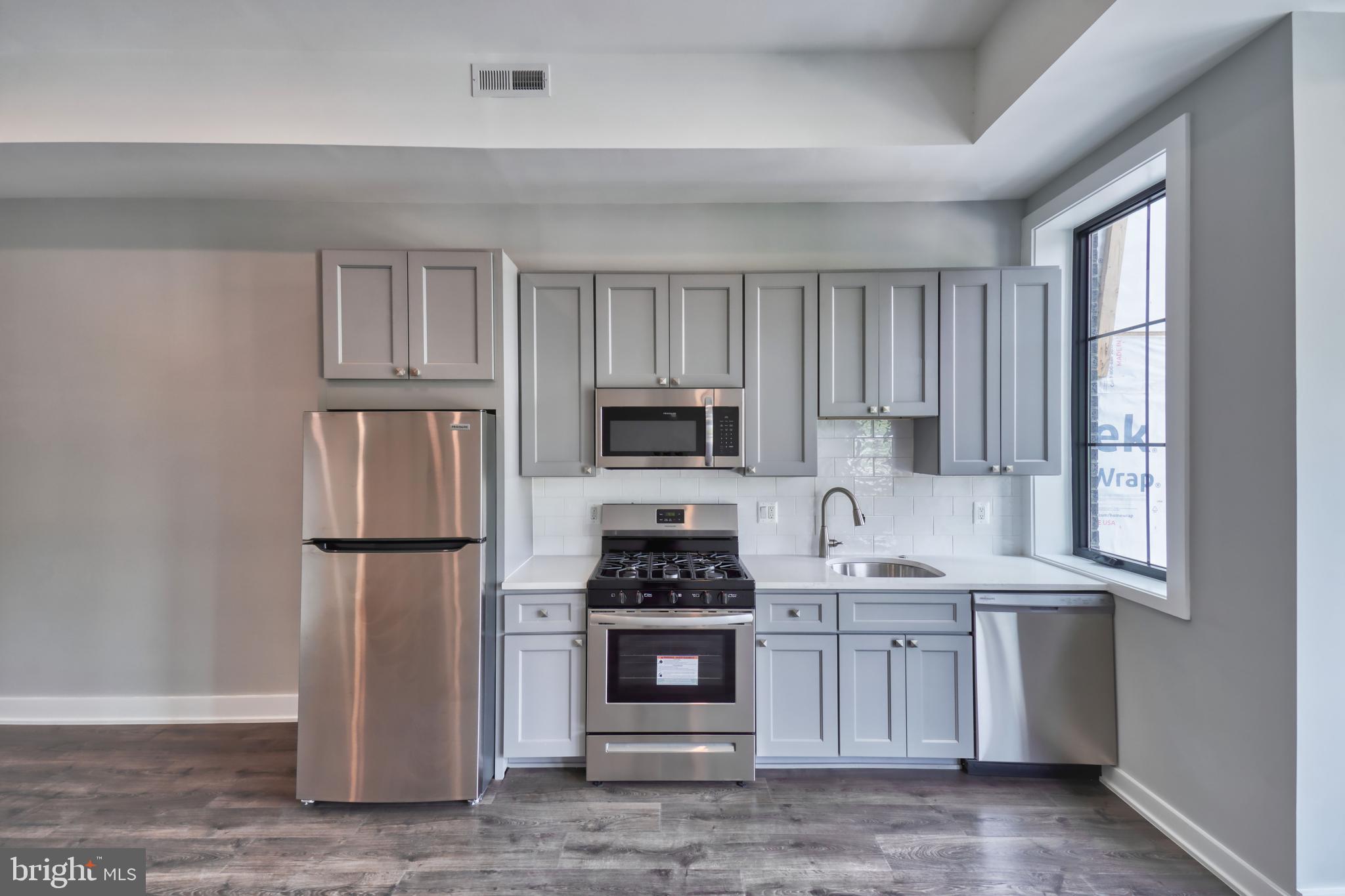 2013 BENNING ROAD NE 5