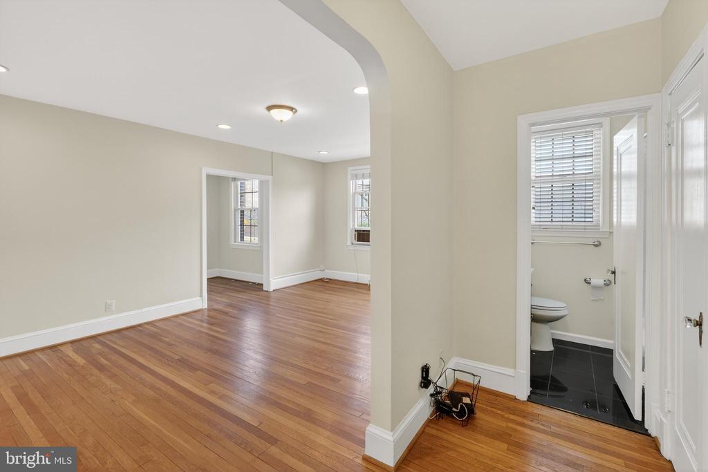 1301 LONGFELLOW STREET NW