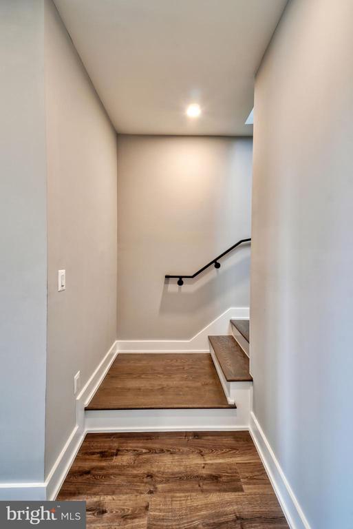 2013 BENNING ROAD NE 8