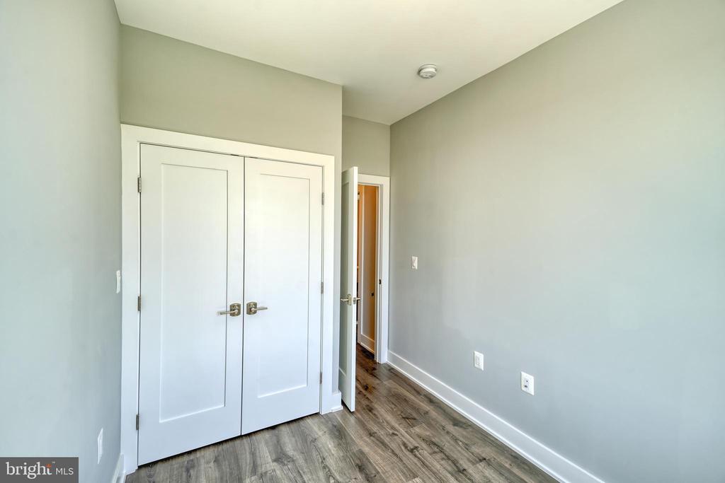 2013 BENNING ROAD NE 8