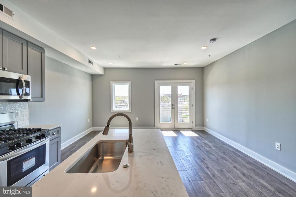 2013 BENNING ROAD NE 8
