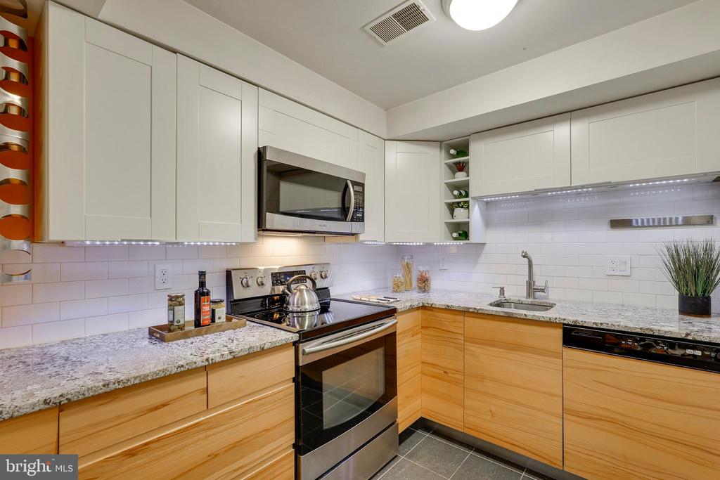 1938 BILTMORE STREET NW D