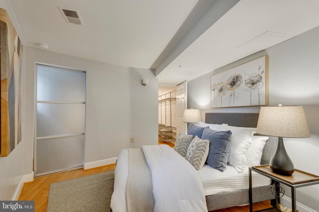 1938 BILTMORE STREET NW D