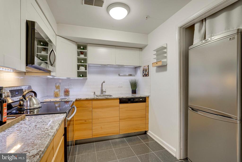 1938 BILTMORE STREET NW D