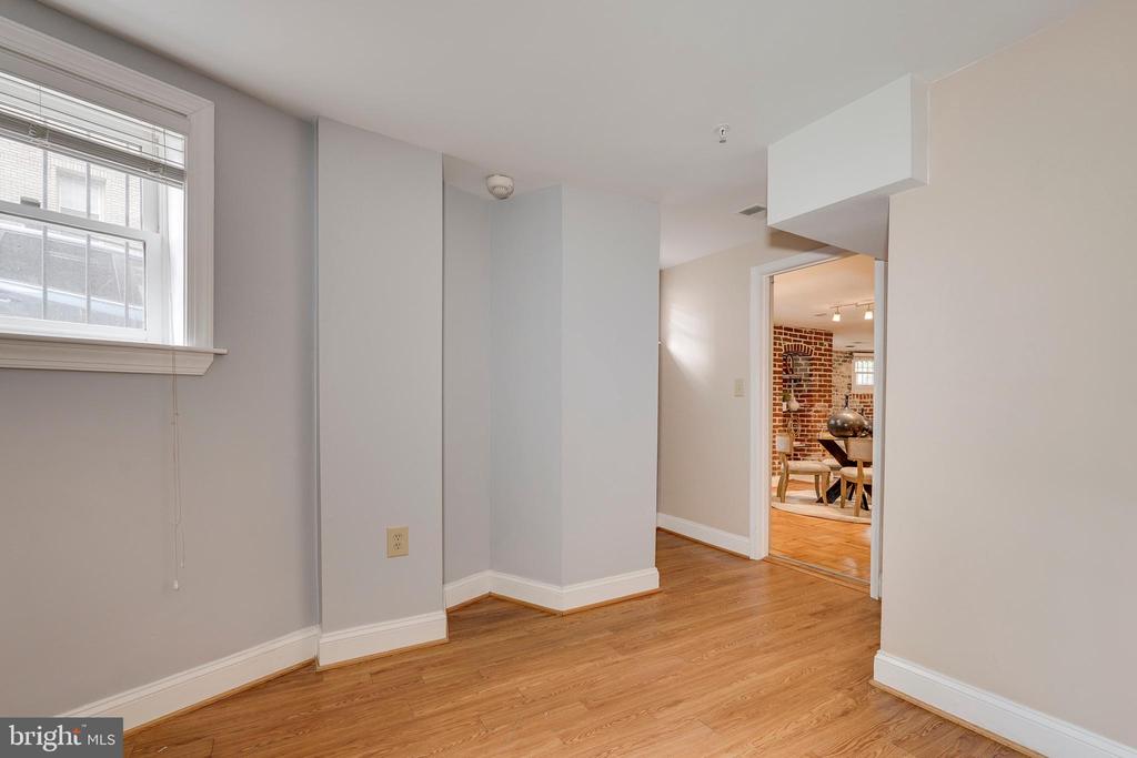 1938 BILTMORE STREET NW D
