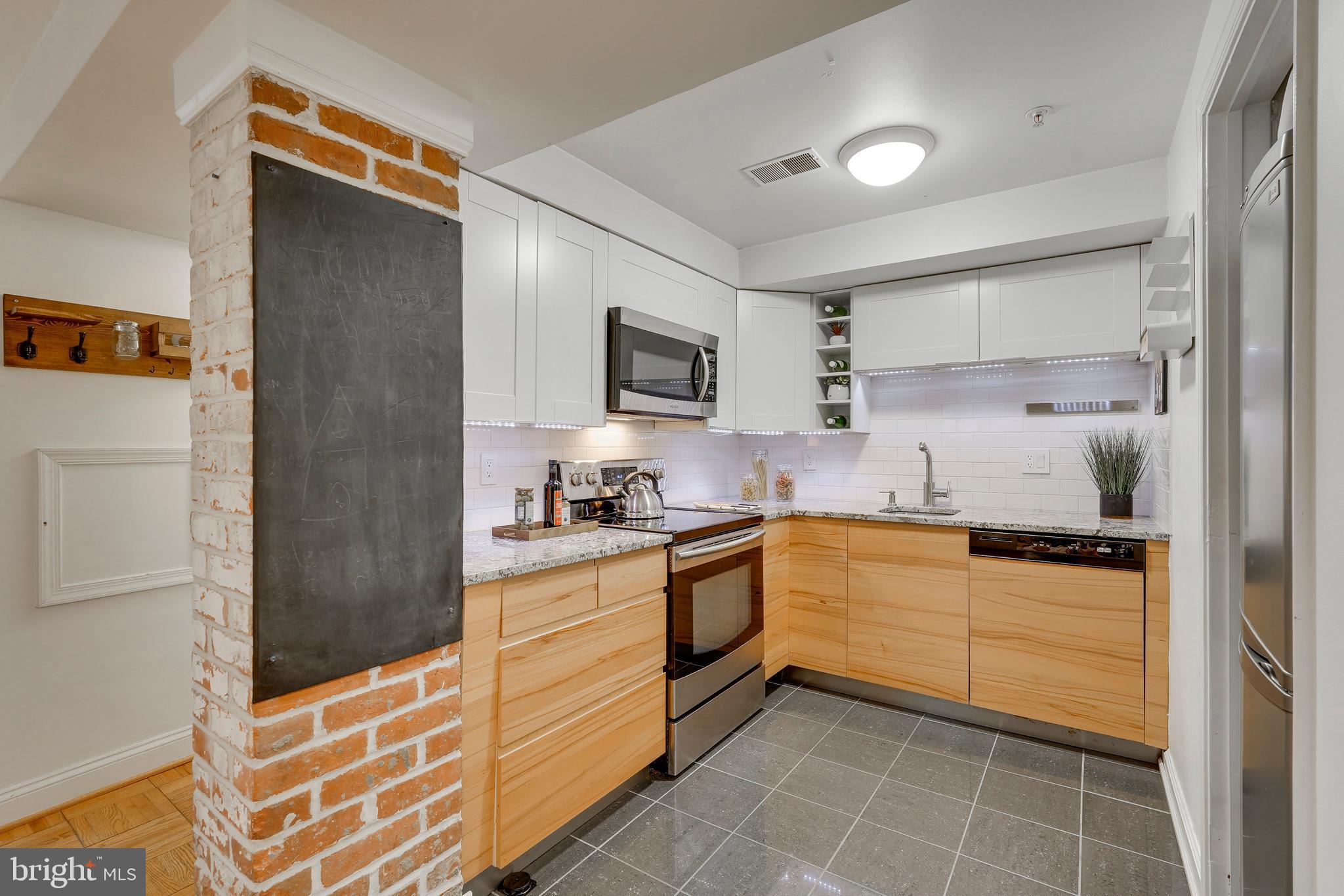 1938 BILTMORE STREET NW D