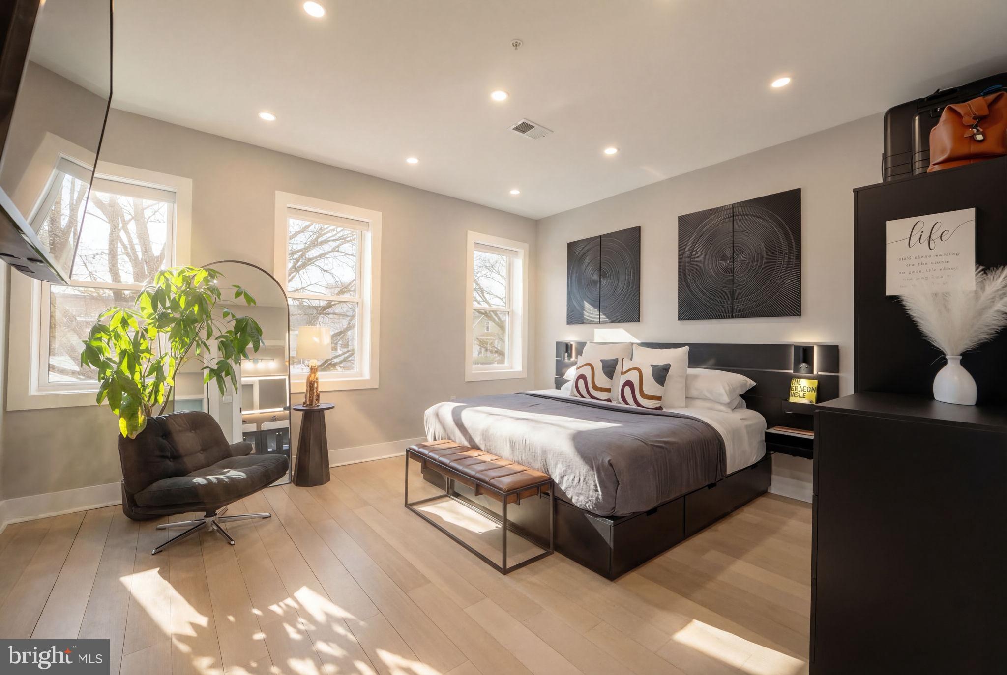 533 SHEPHERD STREET NW