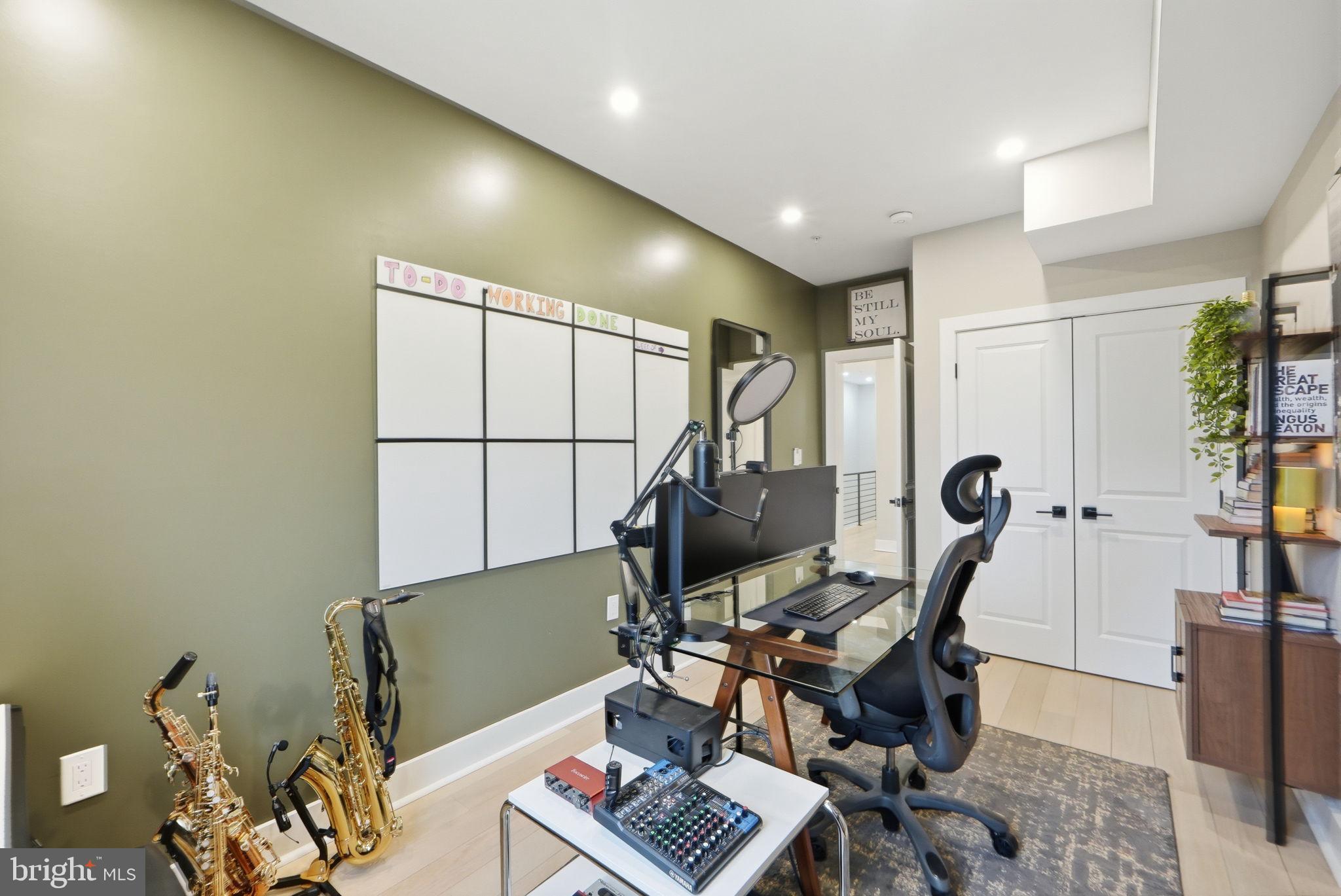 533 SHEPHERD STREET NW