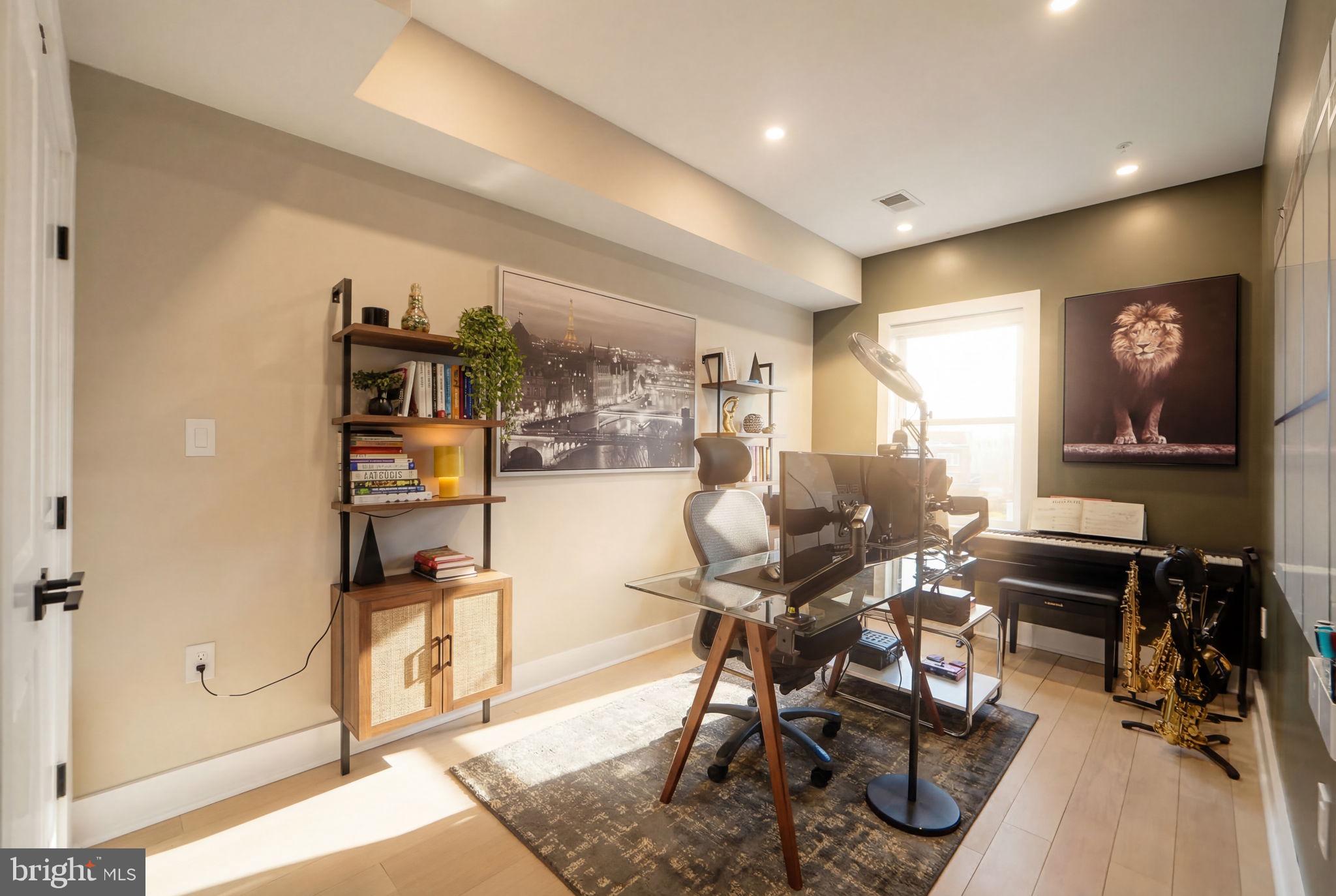 533 SHEPHERD STREET NW