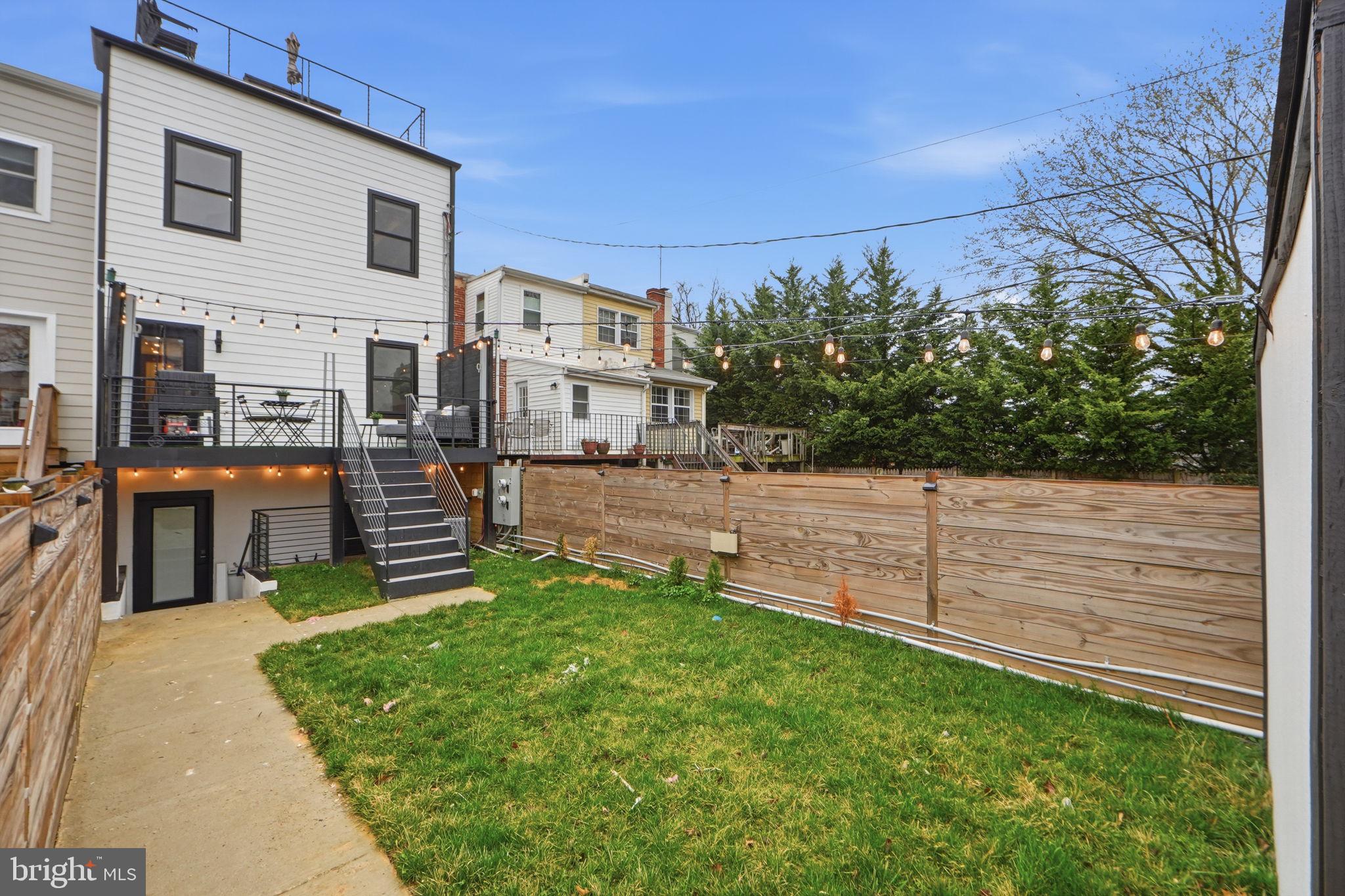 533 SHEPHERD STREET NW