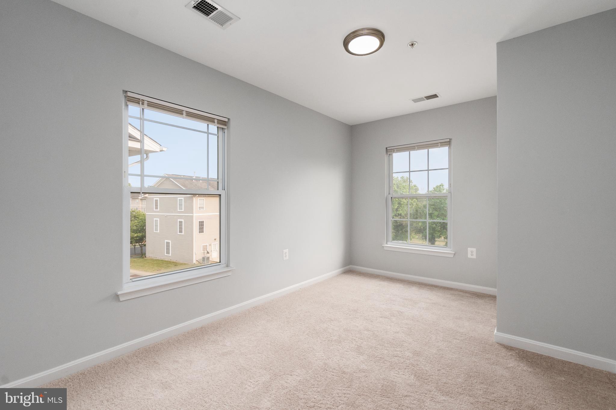 1439 SE SHIPPEN LANE SE