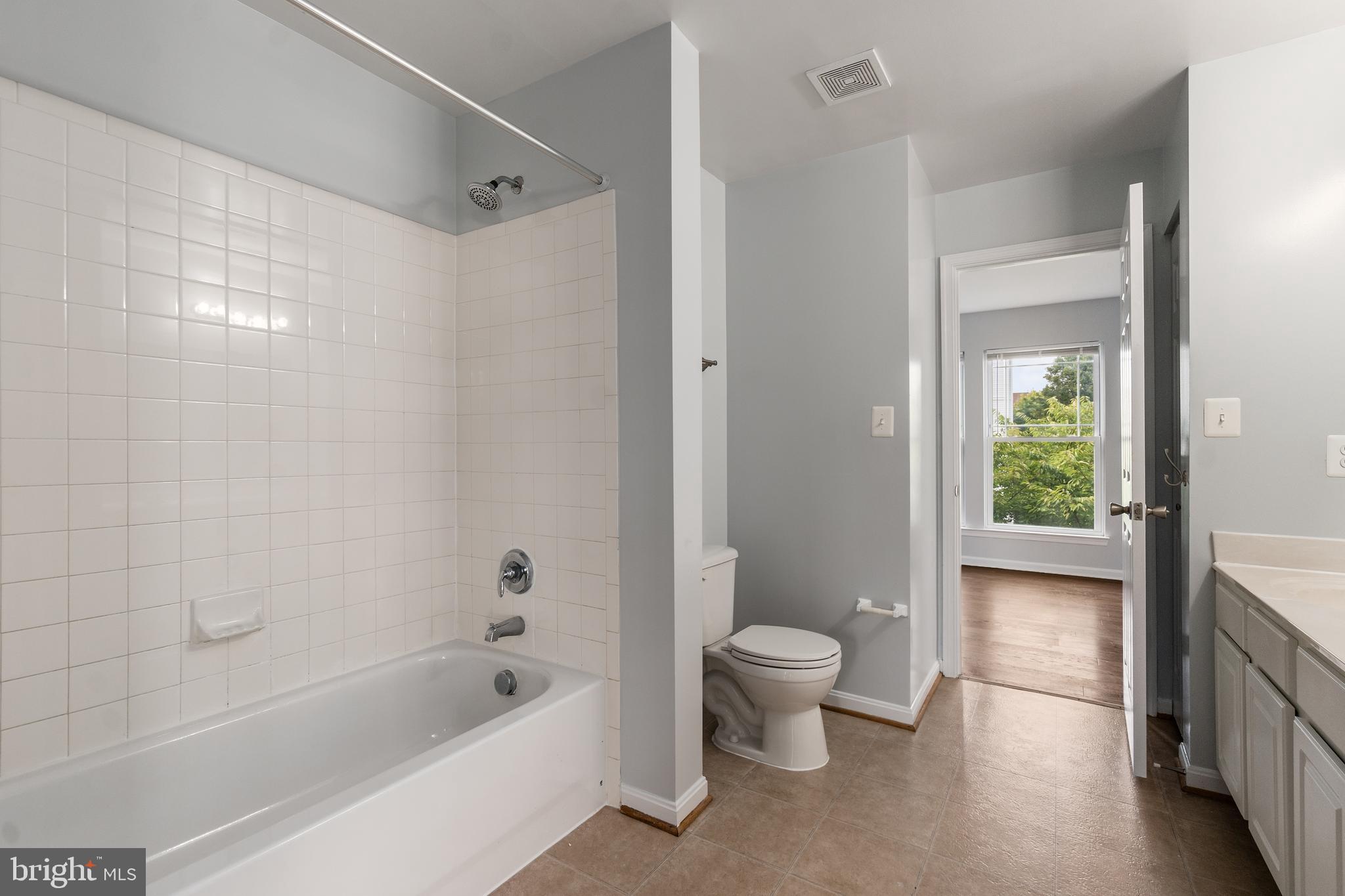 1439 SE SHIPPEN LANE SE