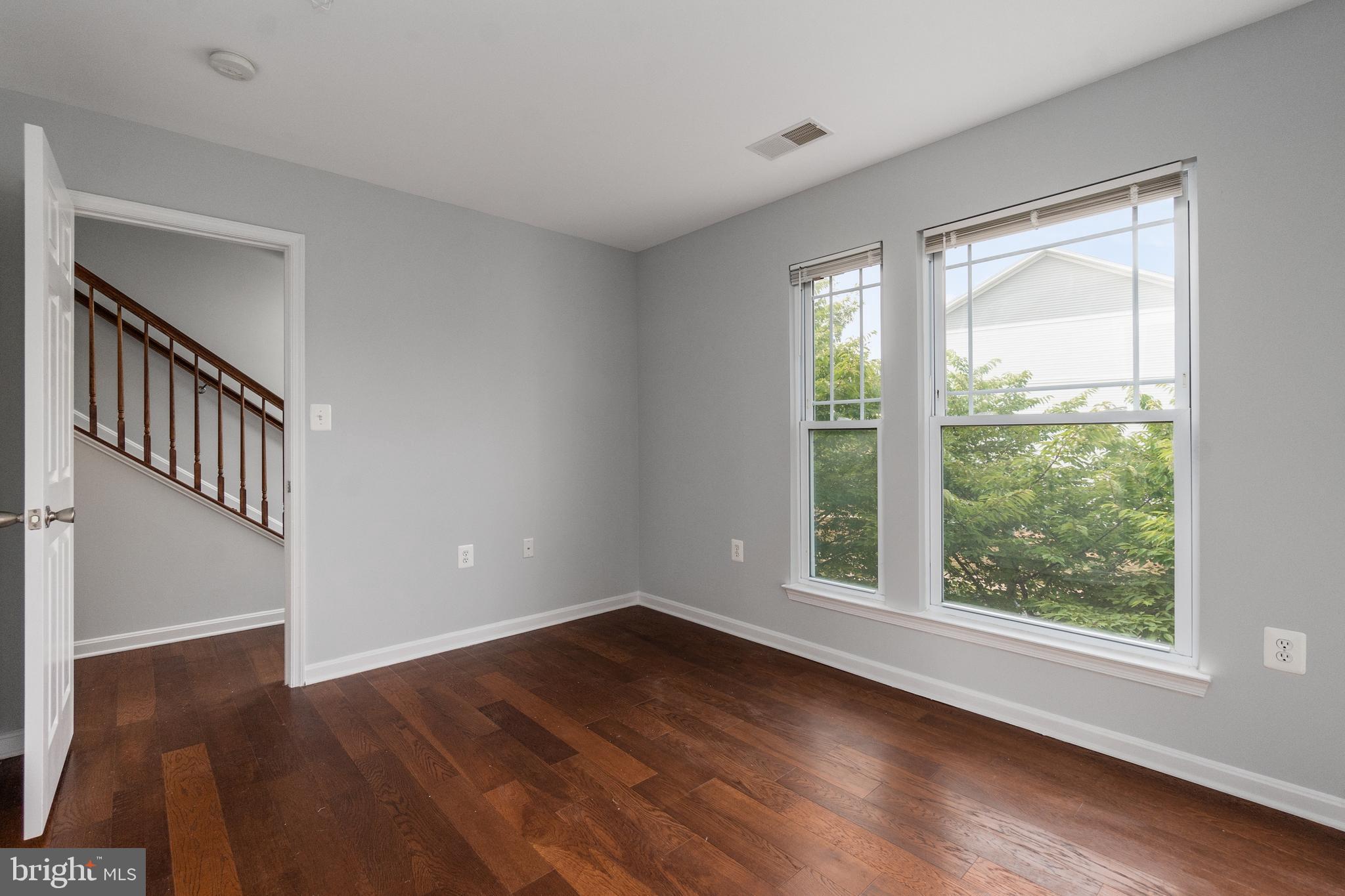 1439 SE SHIPPEN LANE SE