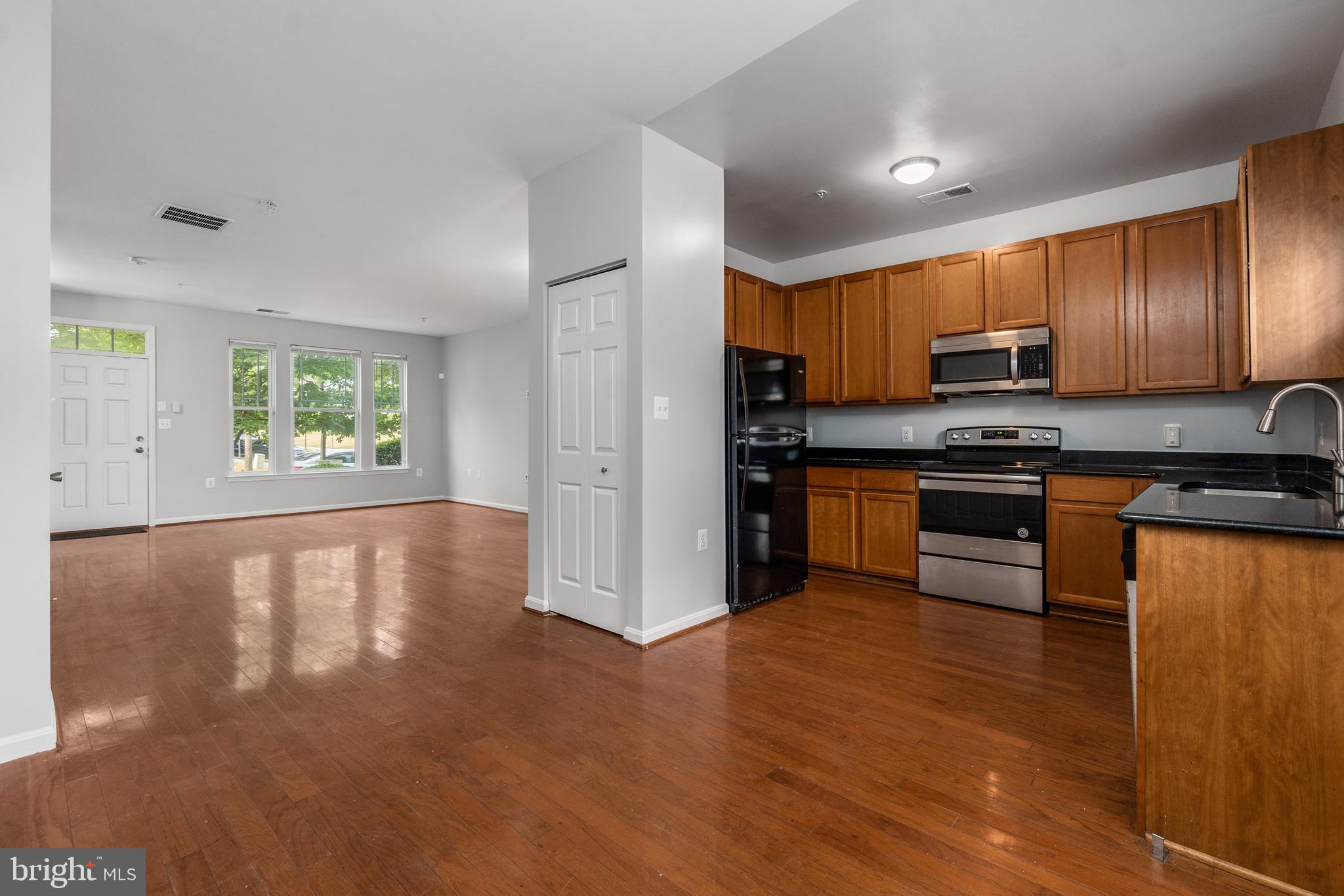 1439 SE SHIPPEN LANE SE