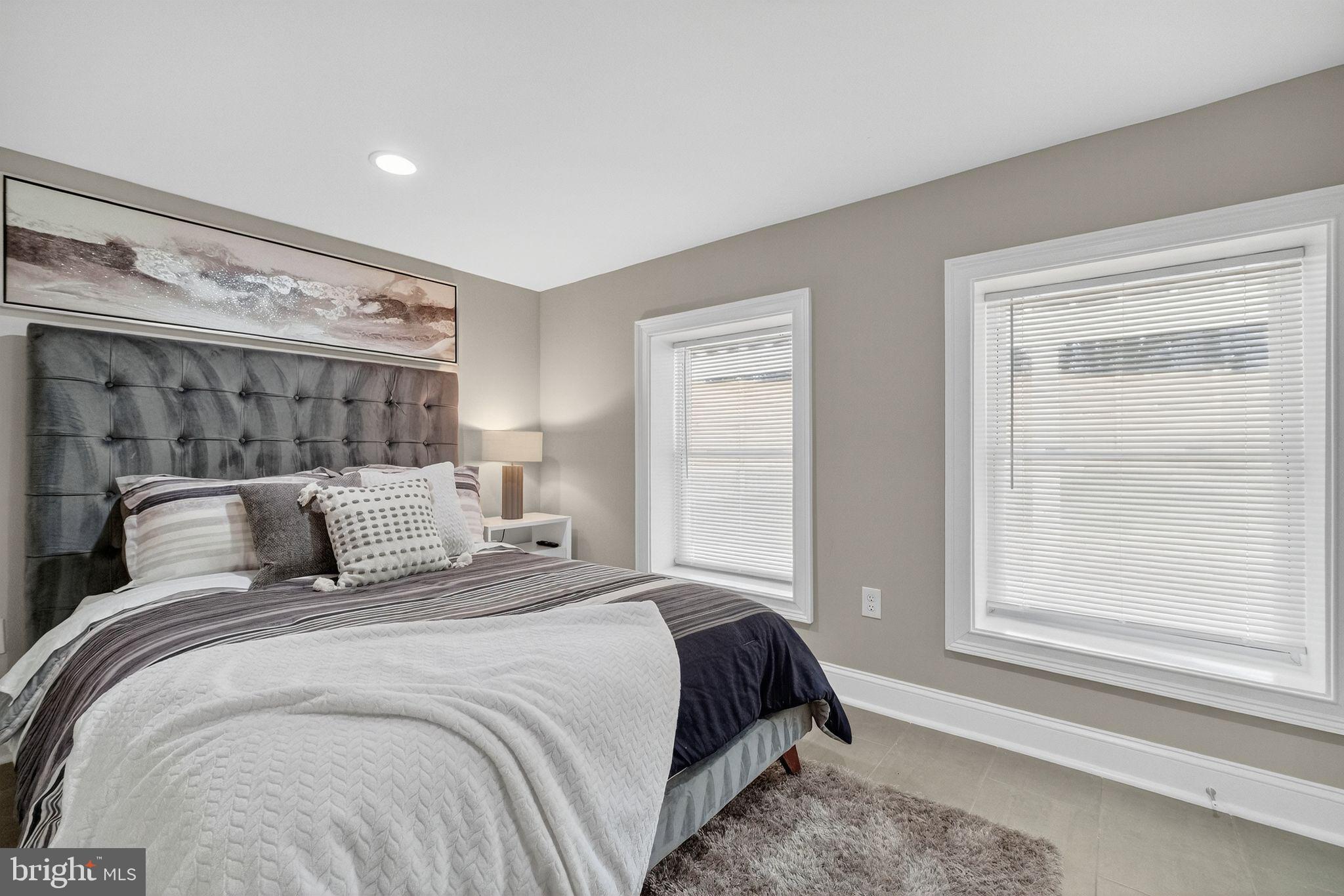 3151 NEWTON STREET NE