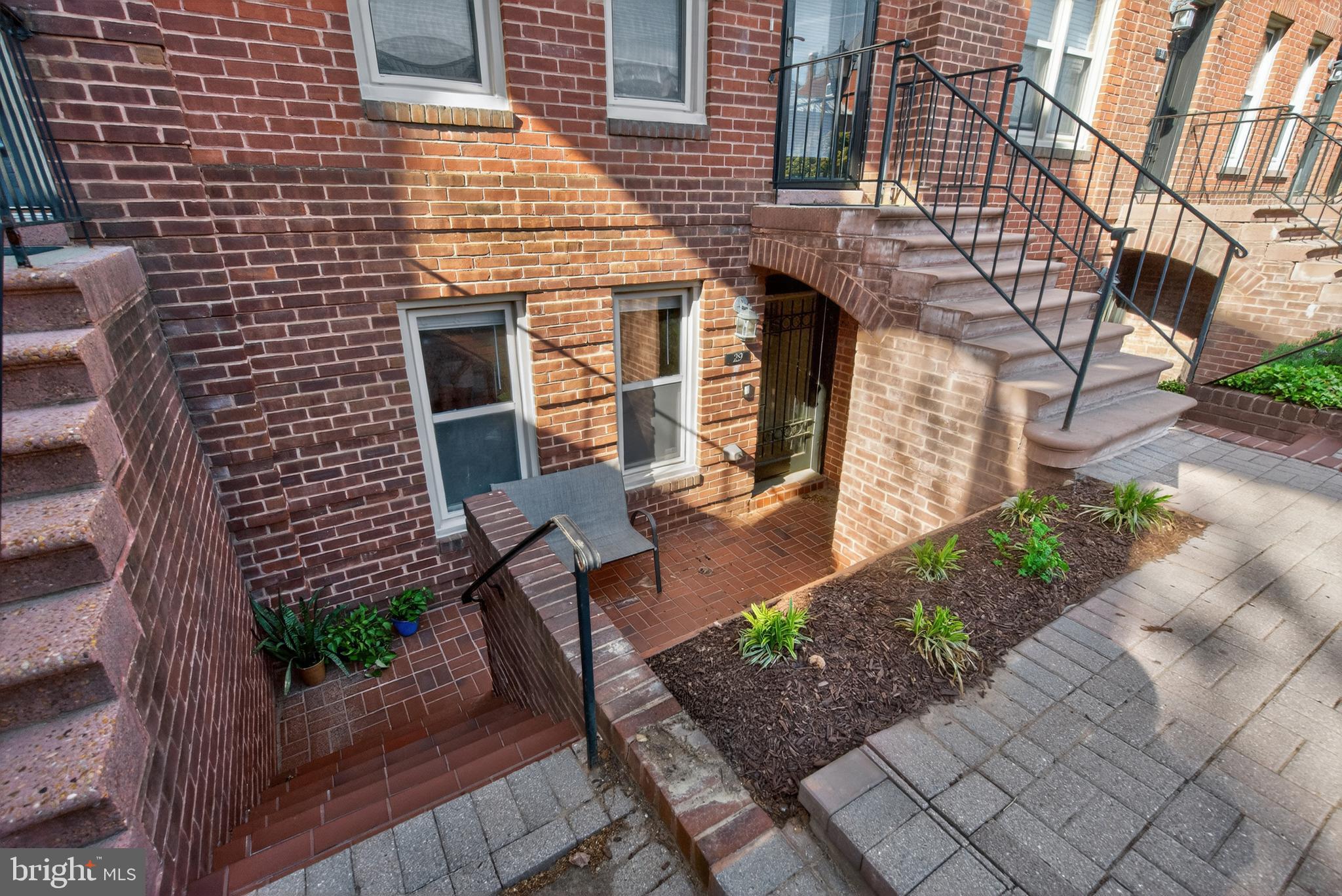 29 14TH STREET NE 29