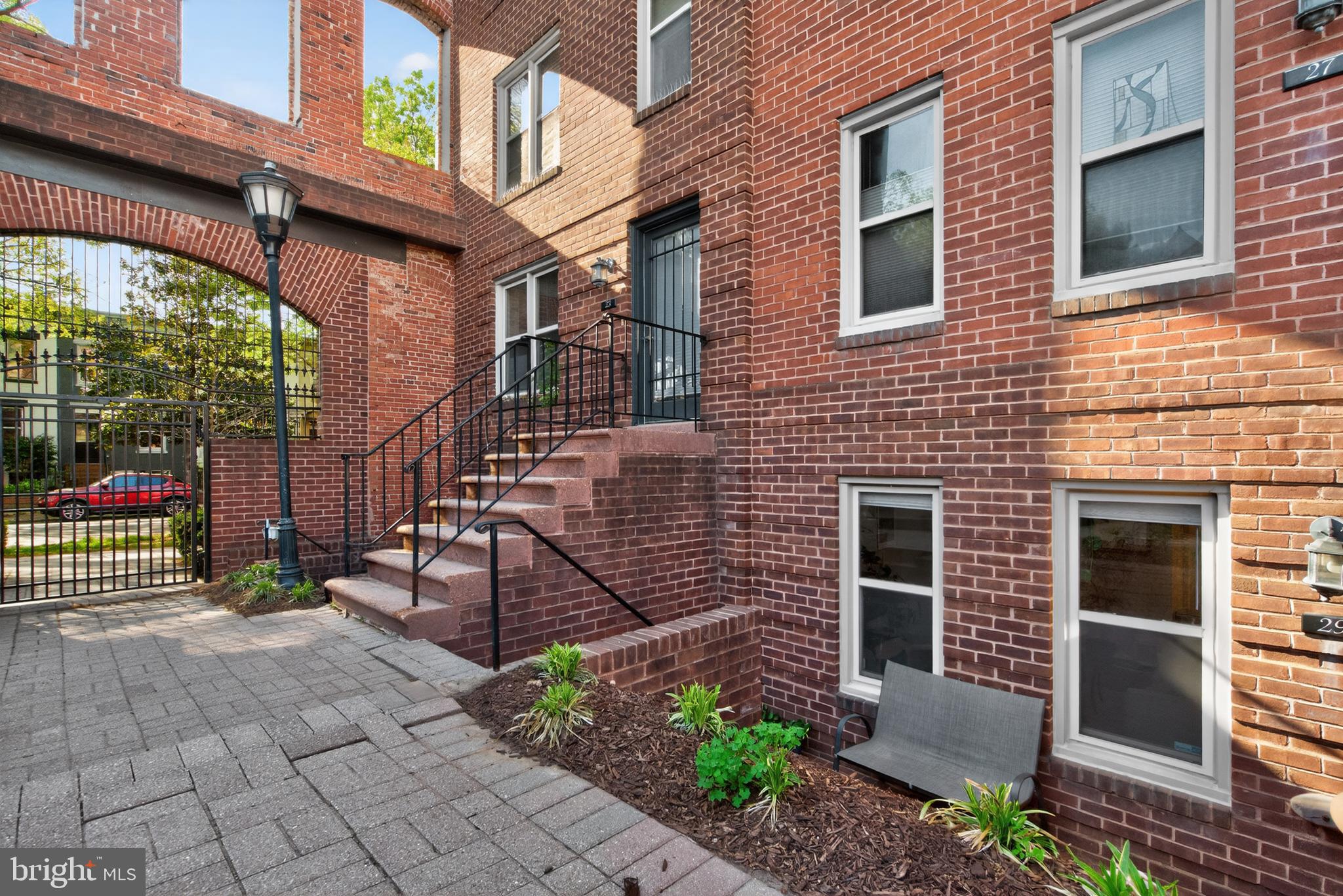 29 14TH STREET NE 29