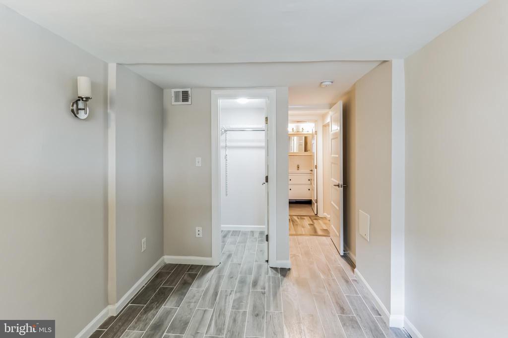 1213 STAPLES STREET NE UNIT B