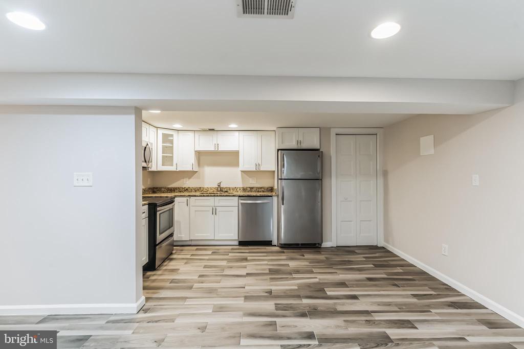 1213 STAPLES STREET NE UNIT B
