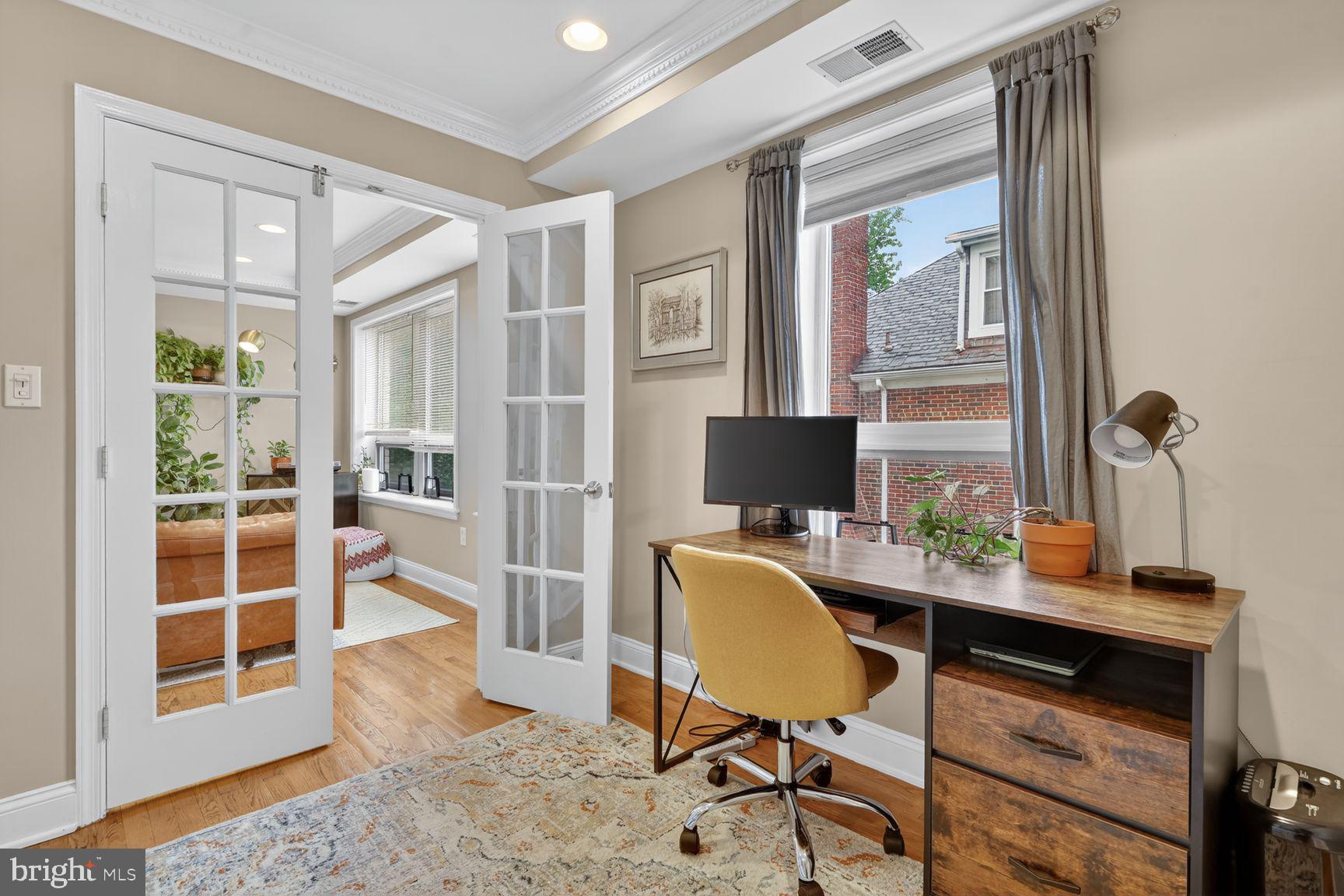 712 MARIETTA PLACE NW 204