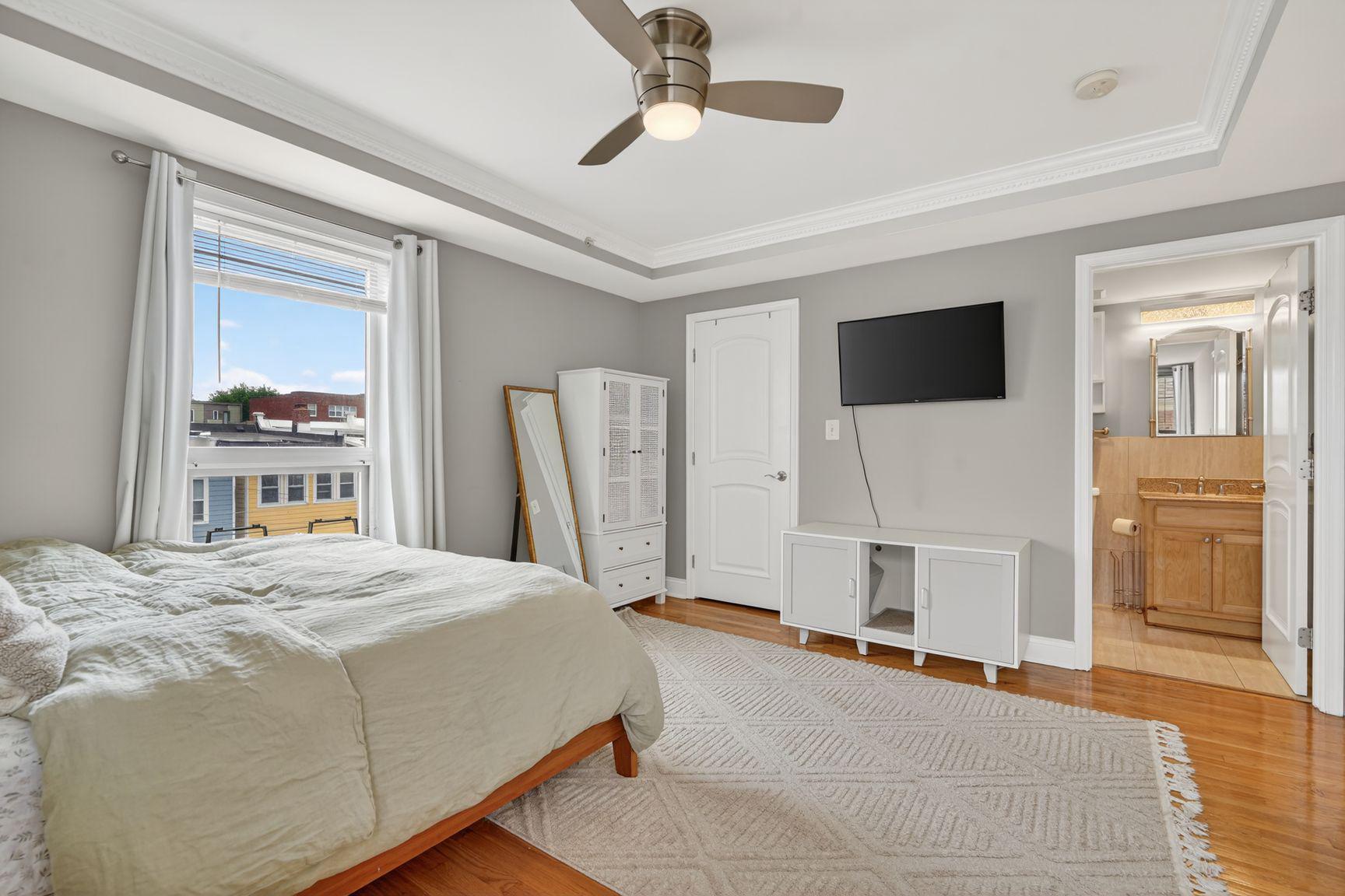 712 MARIETTA PLACE NW 204