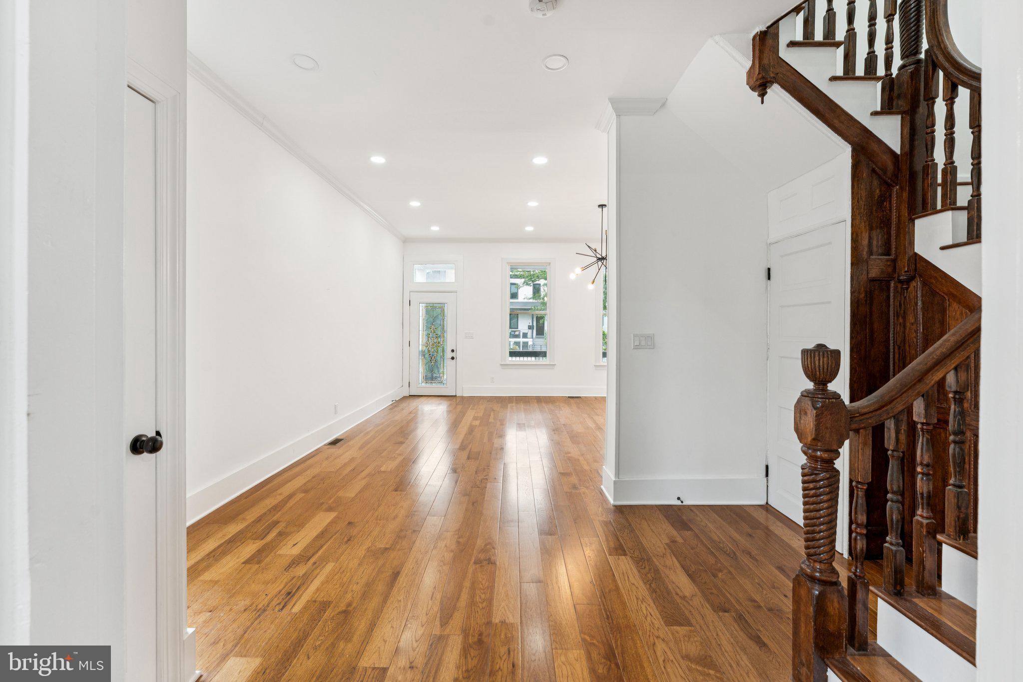 2105 4TH STREET NE
