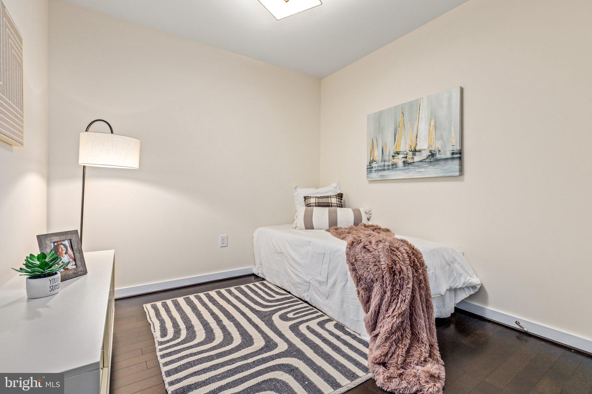 1025 FIRST STREET SE 611