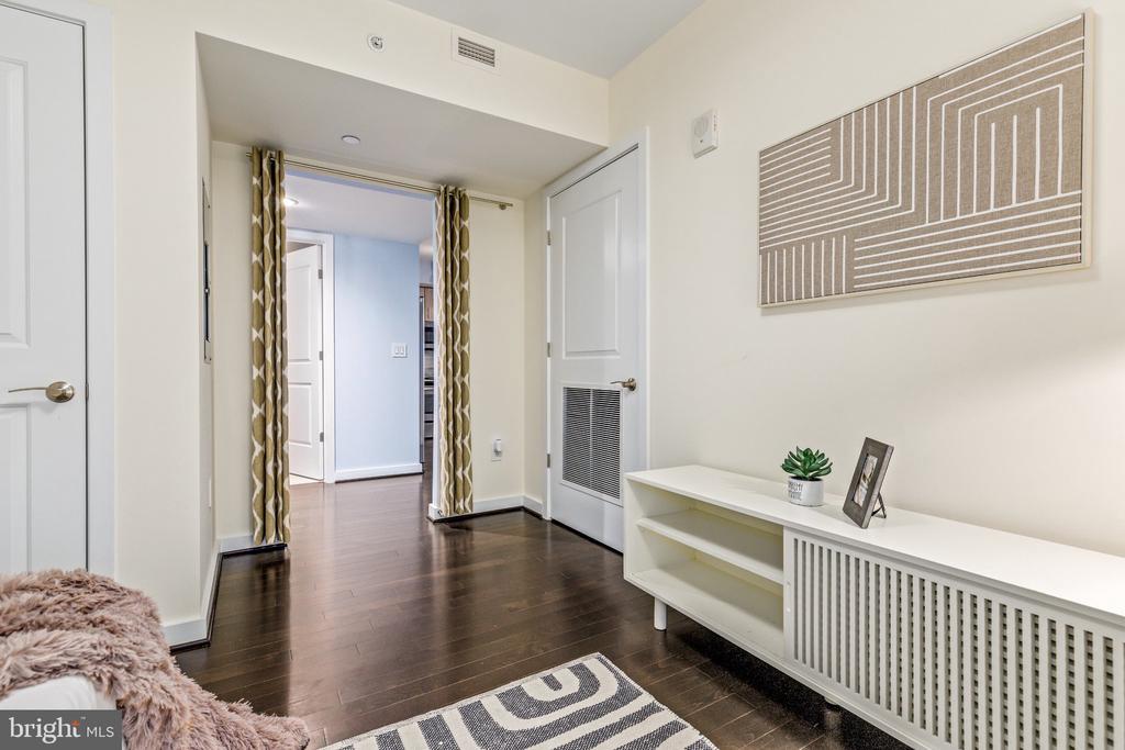 1025 FIRST STREET SE 611