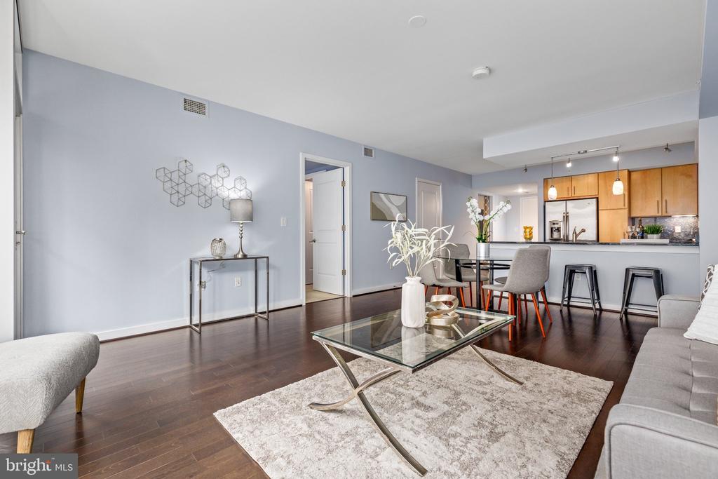 1025 FIRST STREET SE 611