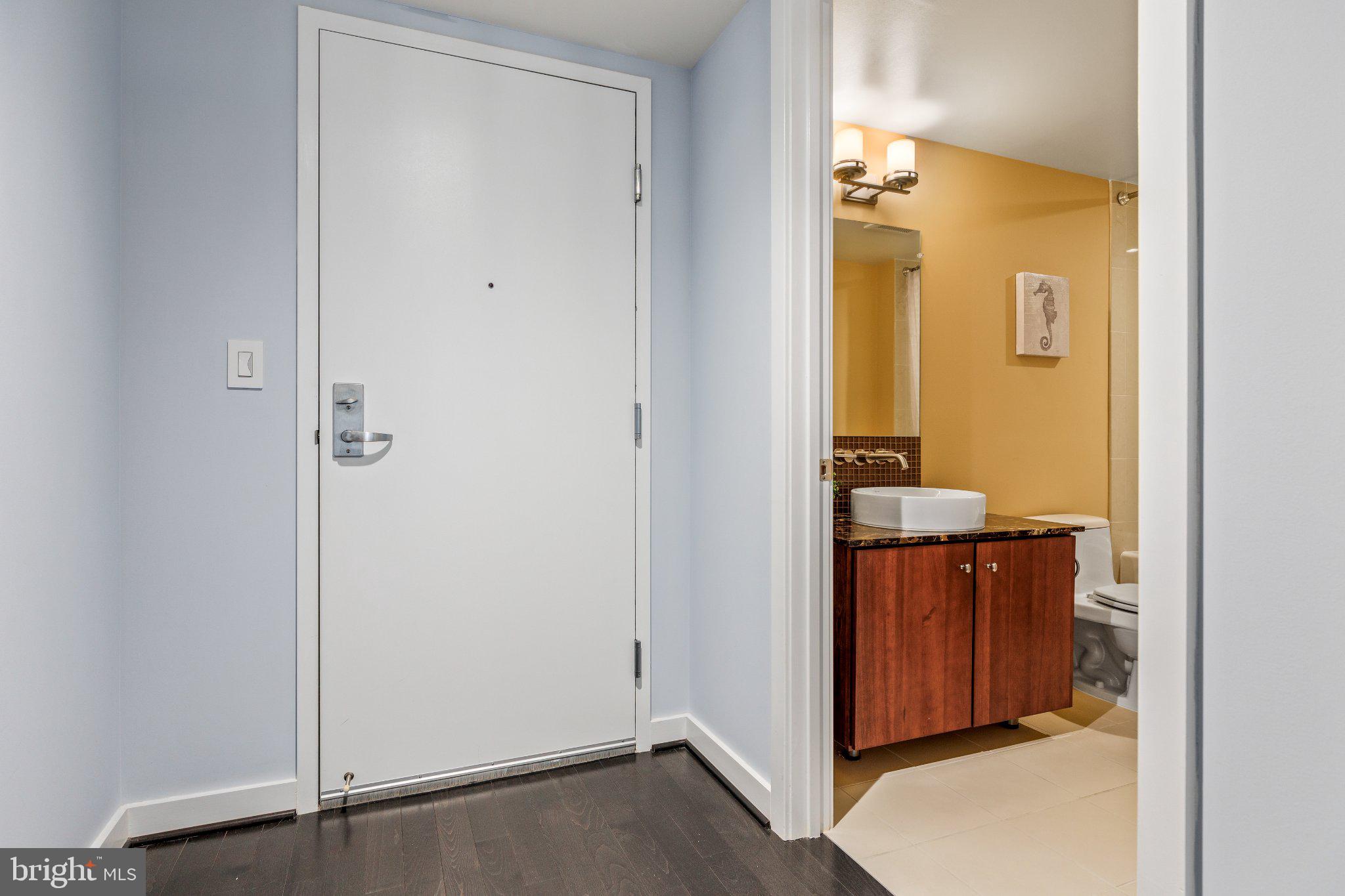 1025 FIRST STREET SE 611