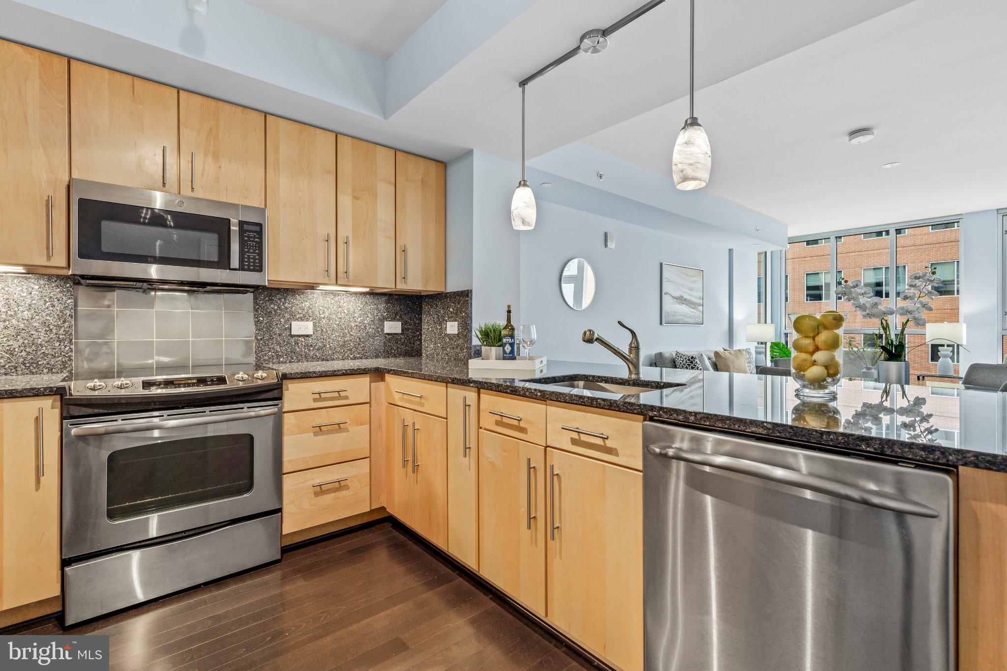 1025 FIRST STREET SE 611