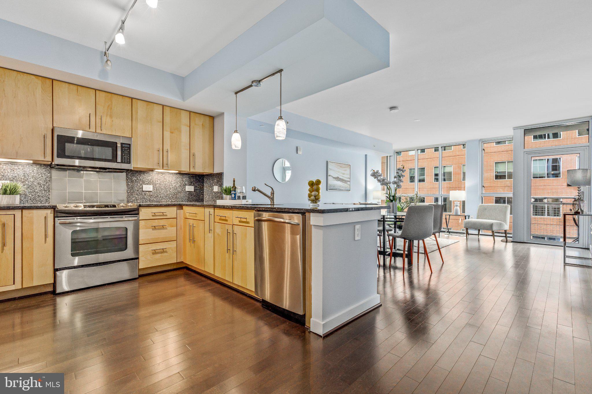 1025 FIRST STREET SE 611