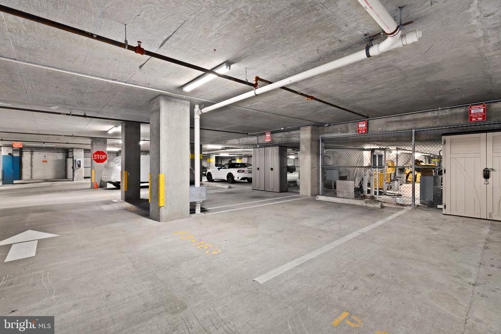 1025 FIRST STREET SE 611