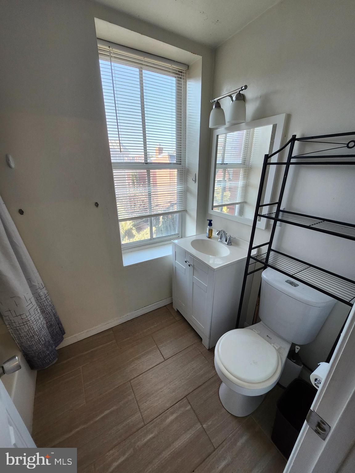 512 U STREET NW 8