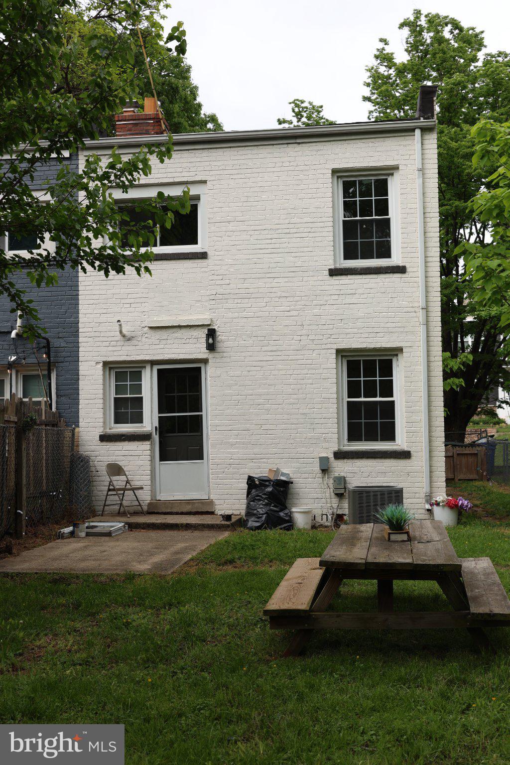 1316 EASTERN AVENUE NE