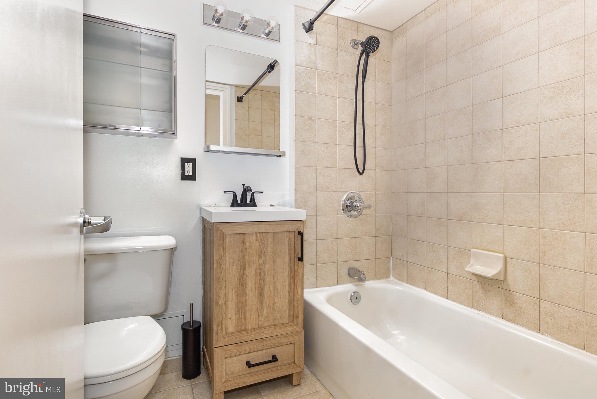 800 4TH STREET SW N322