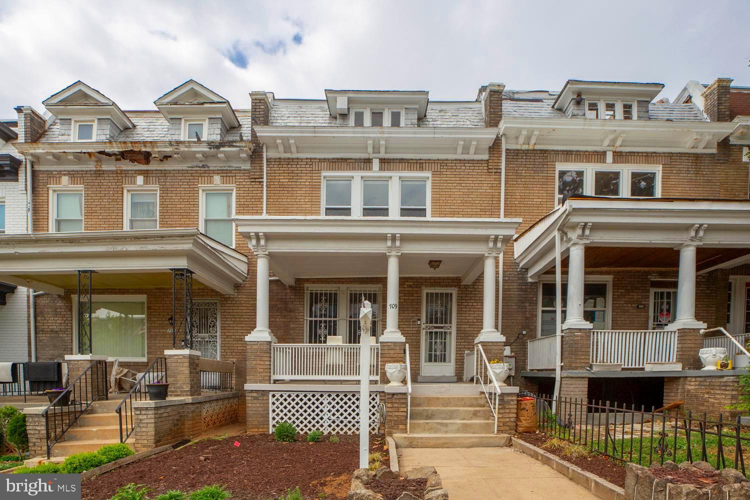 709 OTIS PLACE NW