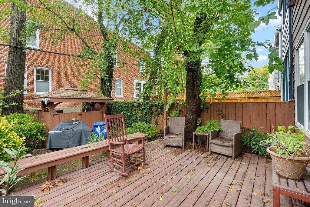 1501 CRITTENDEN STREET NW