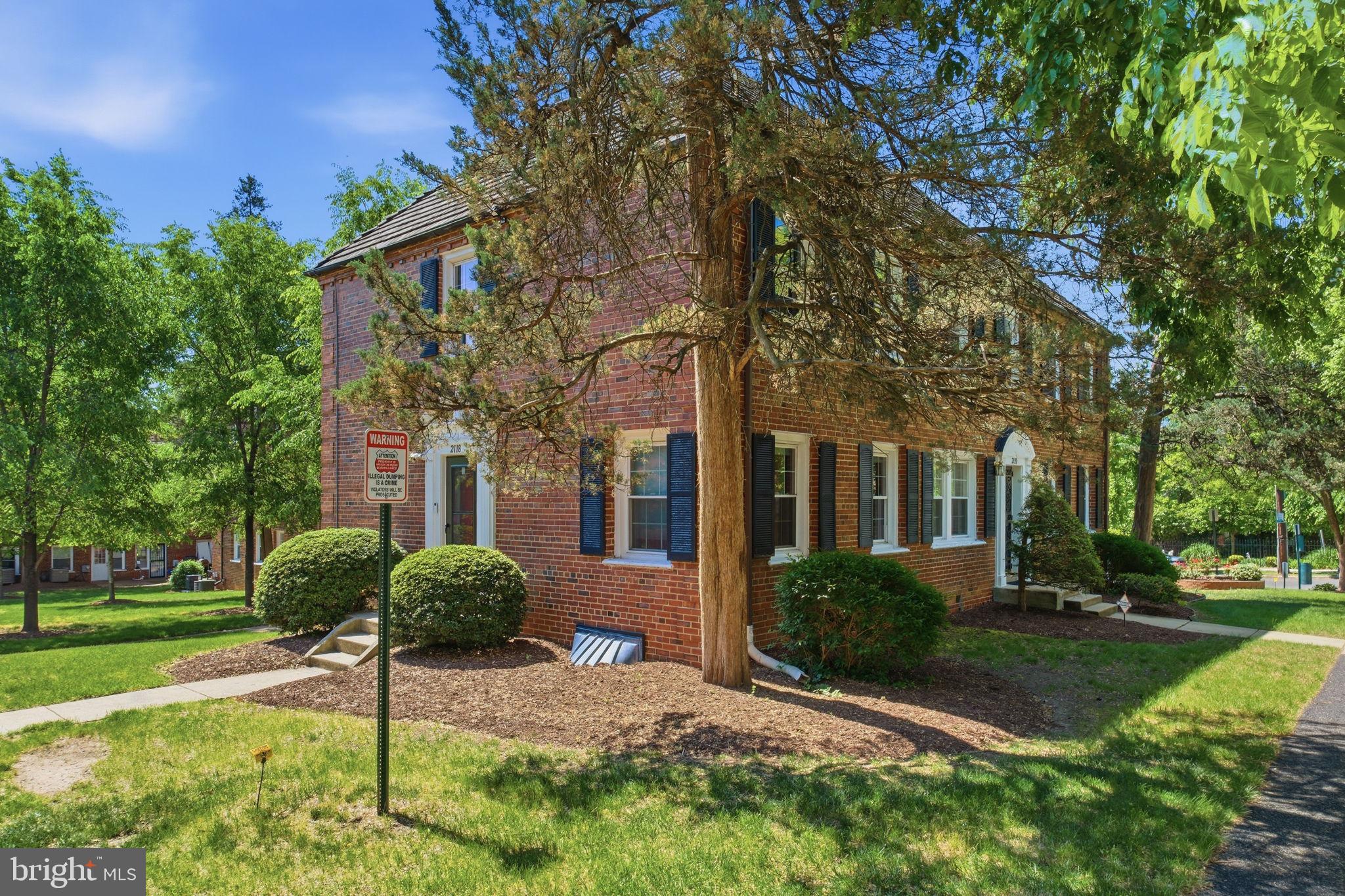 2118 SUITLAND TERRACE SE