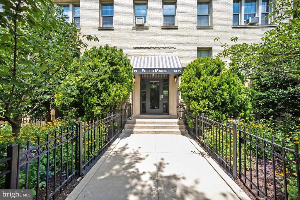 1439 EUCLID STREET NW 206